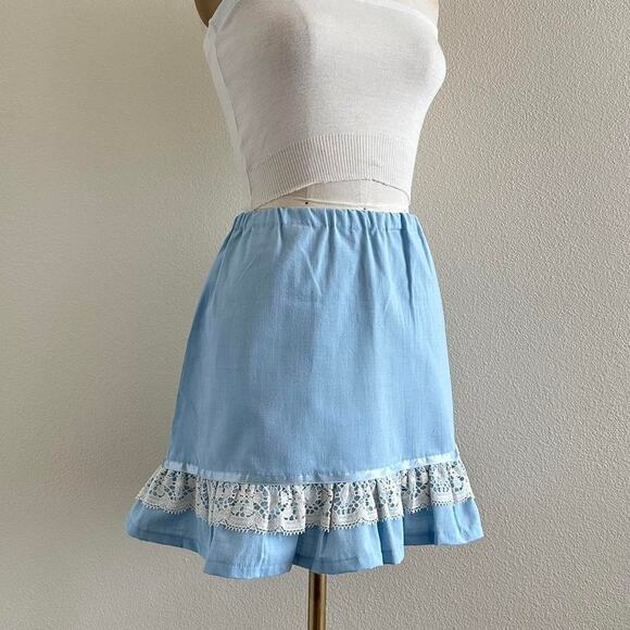 handmade blue white linen blend crochet lace trim mini skirt - Picture 4 of 9